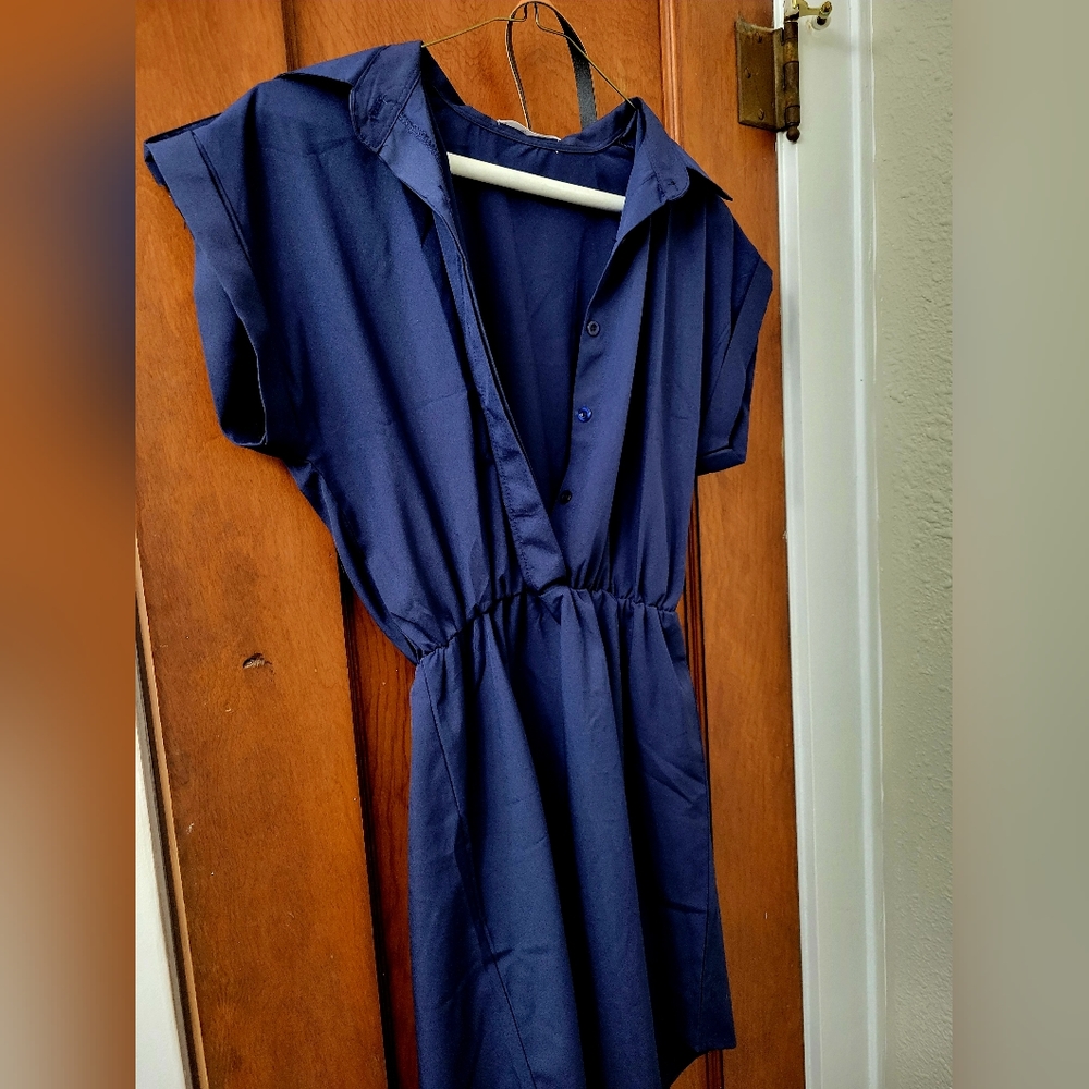 Womens Collard Dress with Belt - Picture 2 of 9